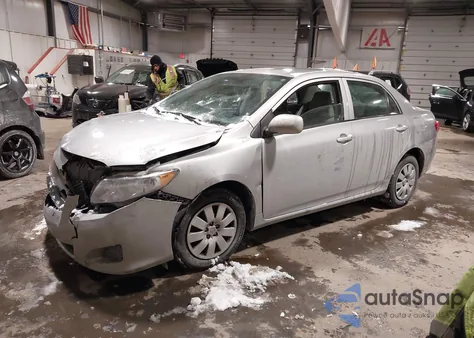 2010 Toyota Corolla Le z USA, uszkodzony, nr VIN 1NXBU4EE4AZ187757